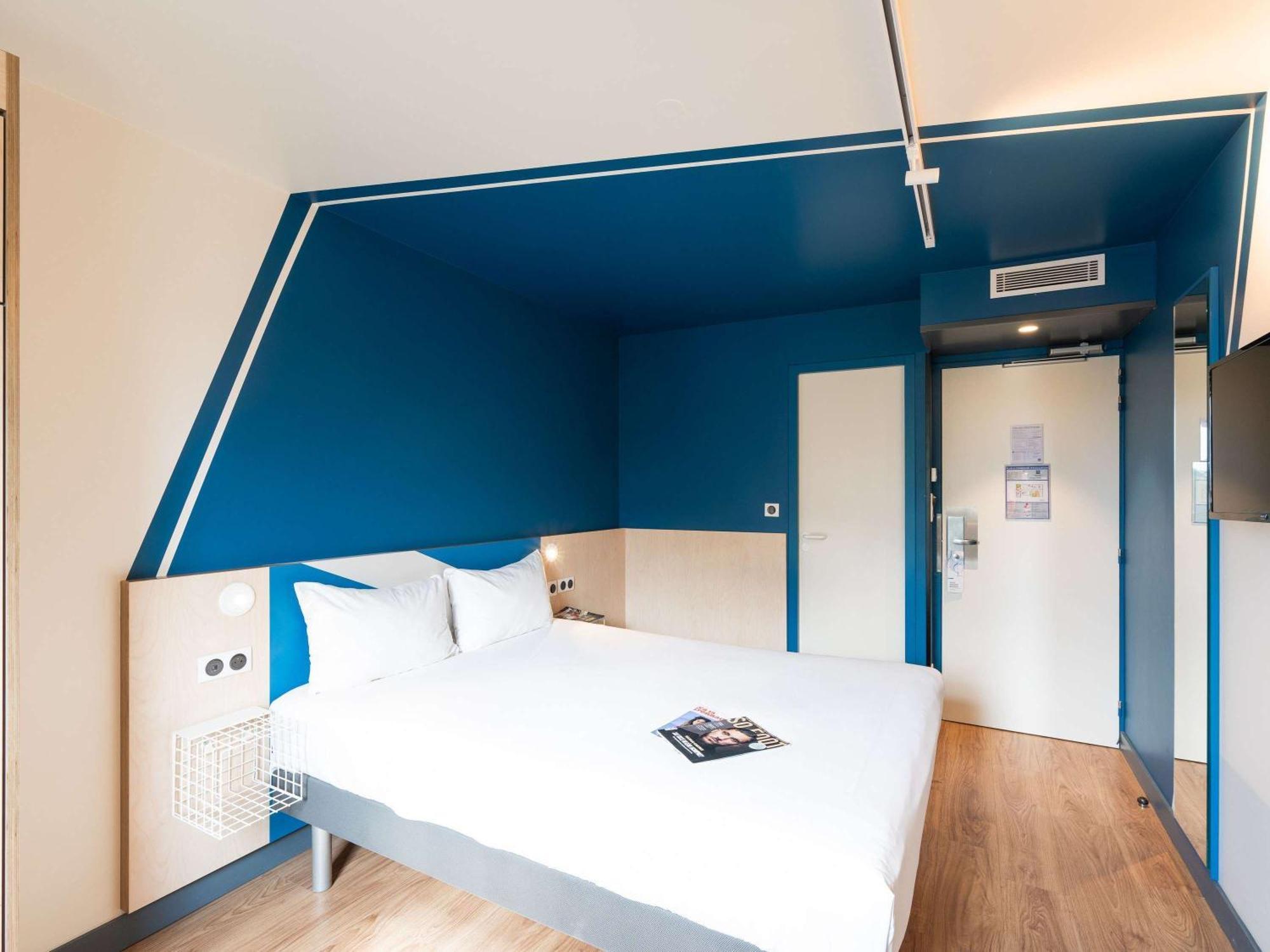 ibis budget Lyon Centre Confluence Eksteriør billede