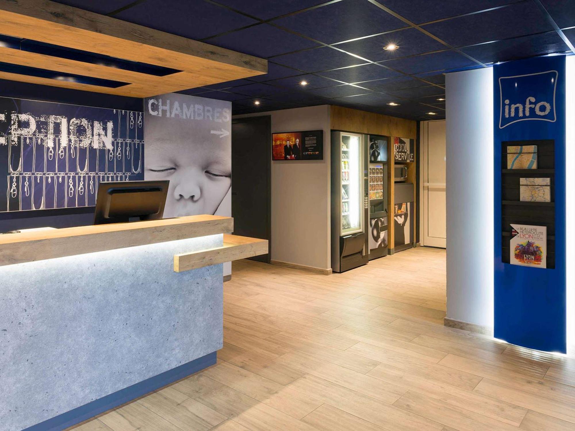 ibis budget Lyon Centre Confluence Eksteriør billede